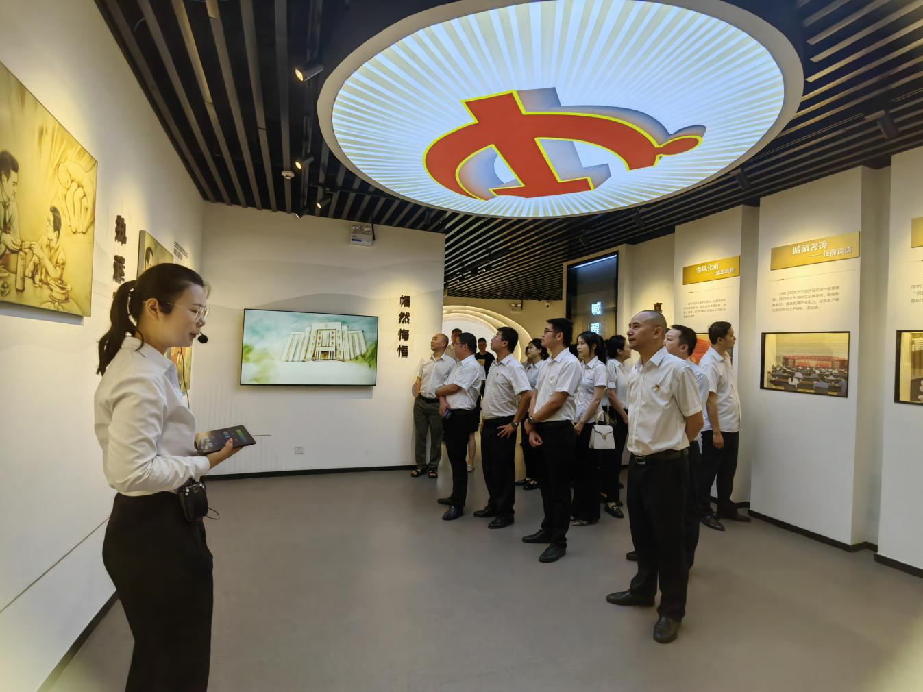 市秦巴農擔公司開(kāi)展“學(xué)習黨規黨紀、筑牢廉潔底線(xiàn)”黨紀學(xué)習主題黨日活動(dòng)